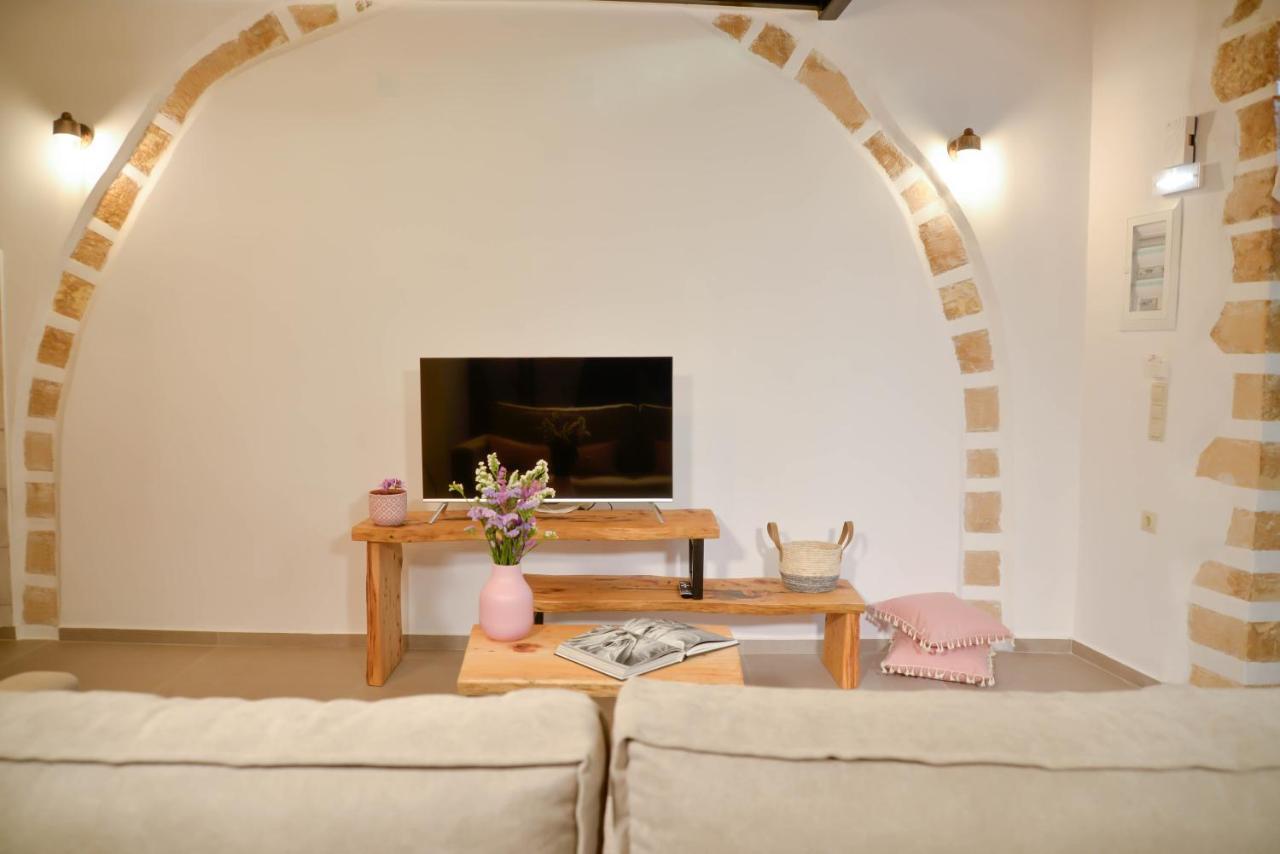 Vama Apartment ปลาเตเนียส ภายนอก รูปภาพ